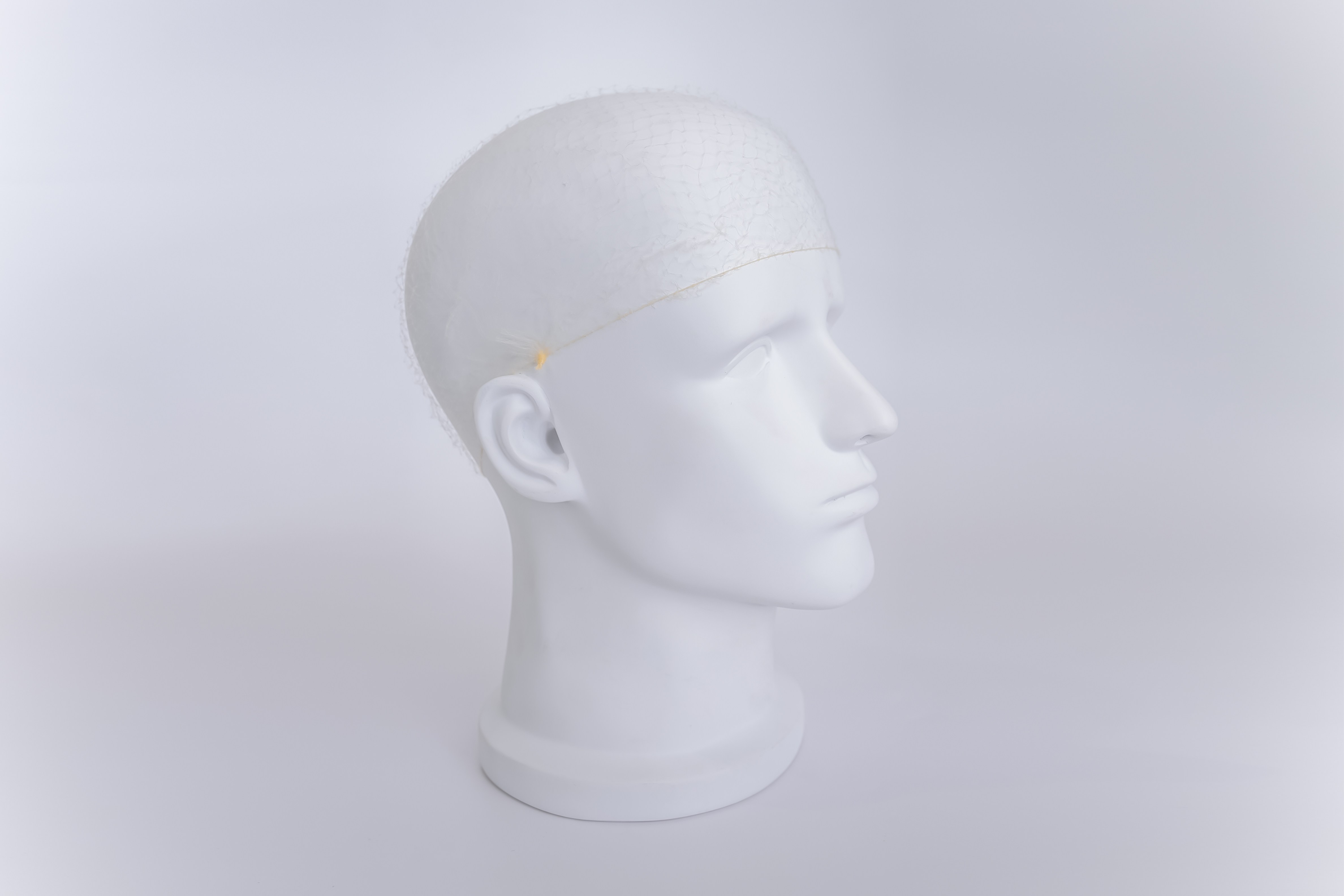 Breathable hairnets with latex-free elastic – ideal for healthcare, food service,