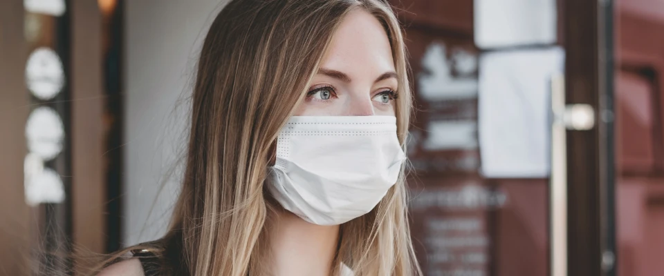 Medical Face Masks: Protection Standards & Shelf Life Guide
